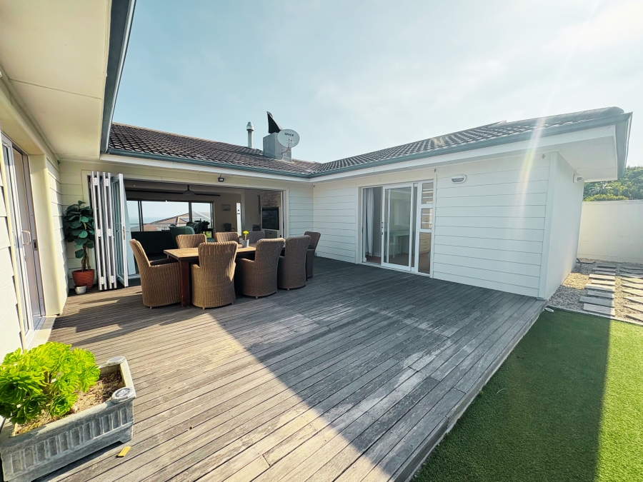 4 Bedroom Property for Sale in Yzerfontein Western Cape